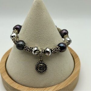 Gray Circled Baroque Pearl Stretch Bracelet with Silver Tone Sun Good Luck Charm